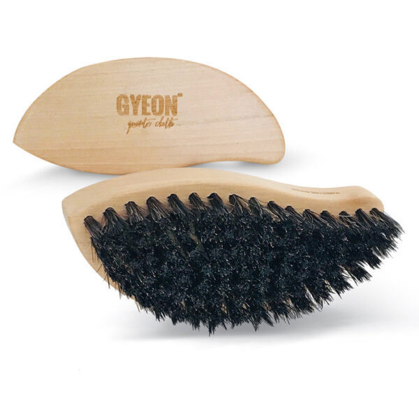 Gyeon Q2M Leather Brush