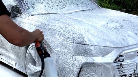 Guide to the Best Car Shampoos for a Perfect Clean